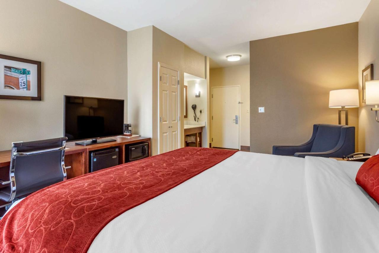 Comfort Suites Memphis Bagian luar foto