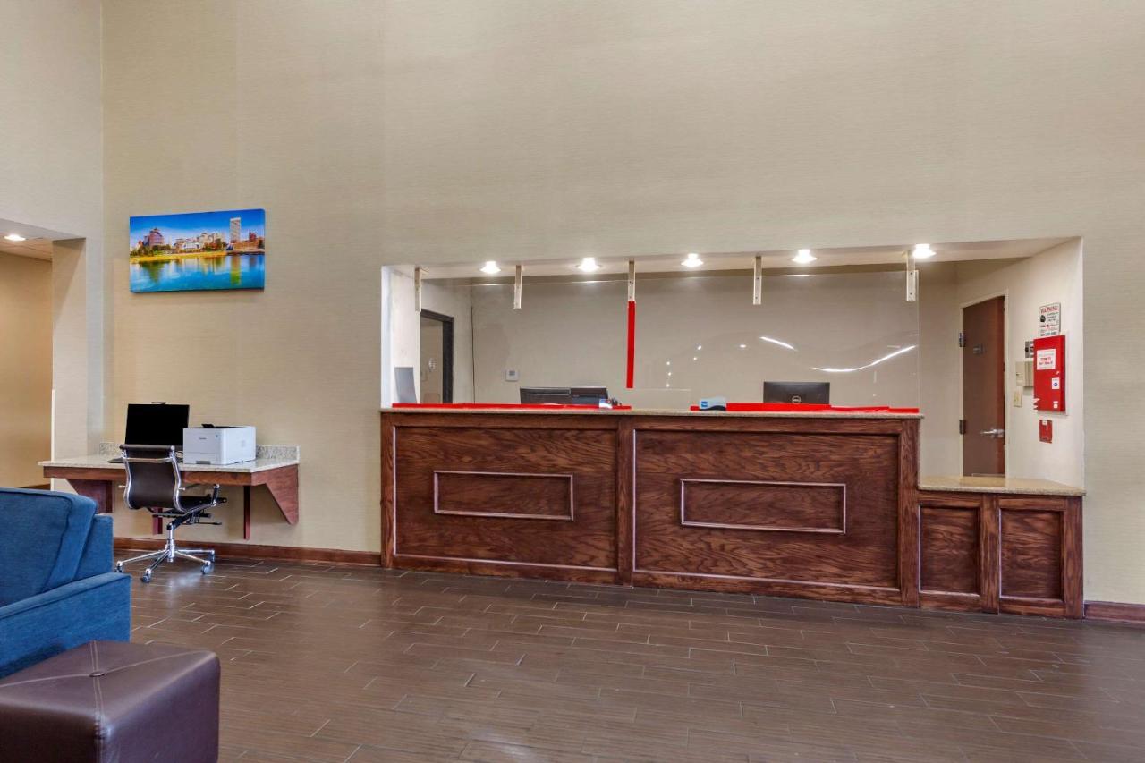Comfort Suites Memphis Bagian luar foto
