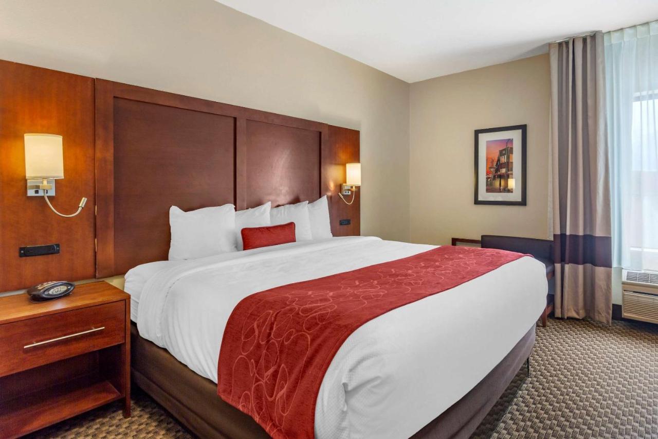 Comfort Suites Memphis Bagian luar foto