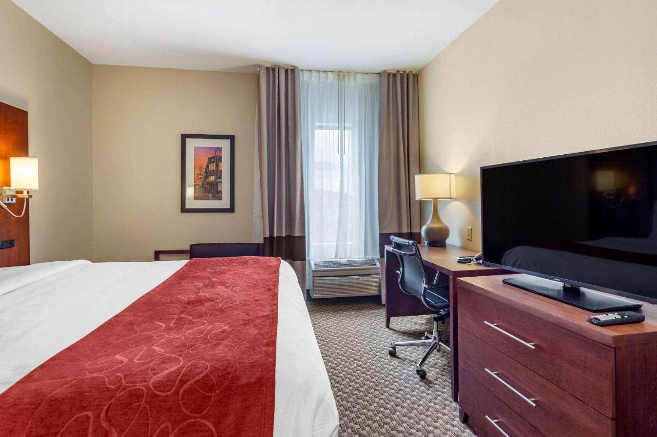 Comfort Suites Memphis Bagian luar foto